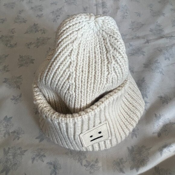 Acne Studios Large Face Patch Beanie Hat - Picture 5 of 6